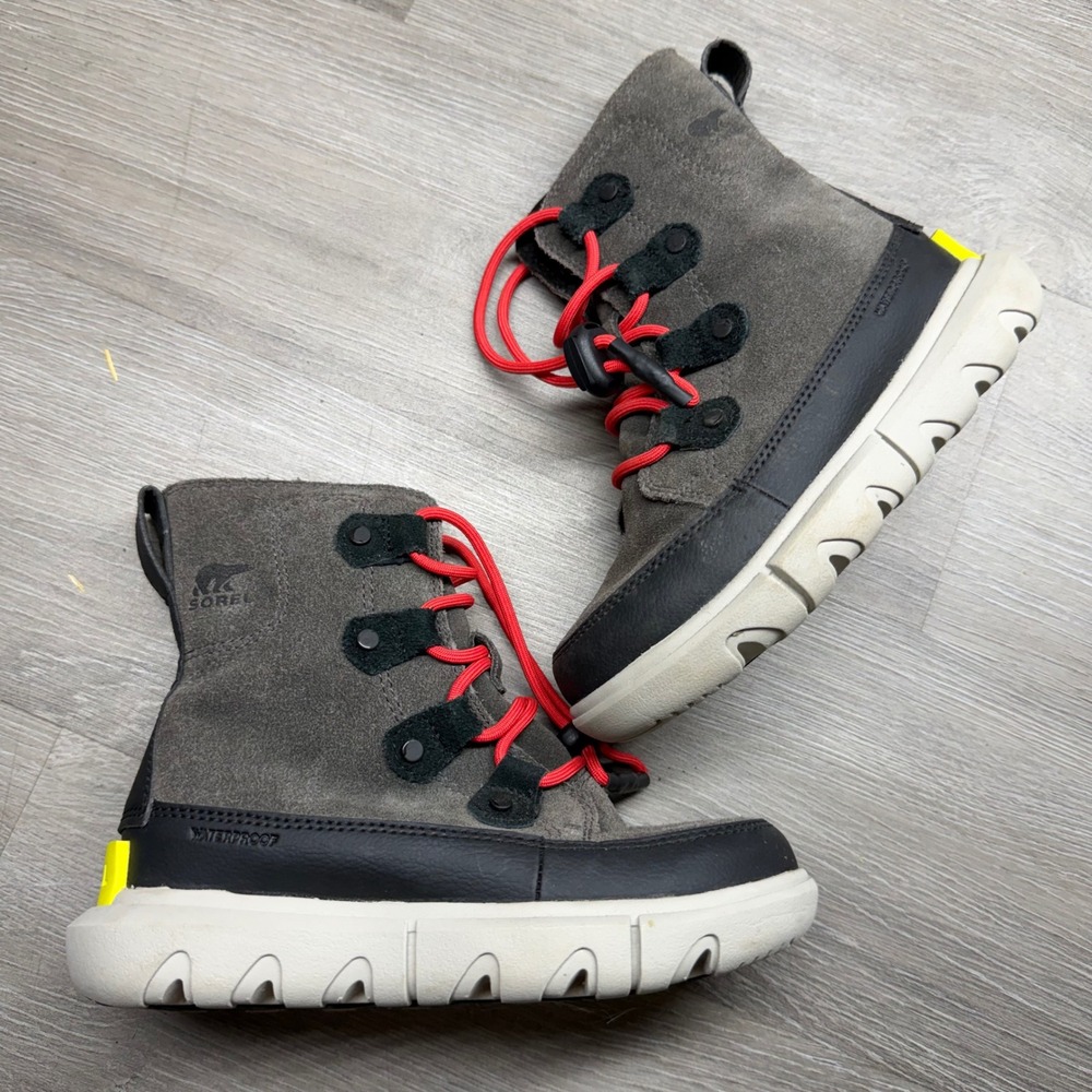 Sorel Kids Kinetic Sport Waterproof Boots Grey Black Red NC4897-093 Size 12